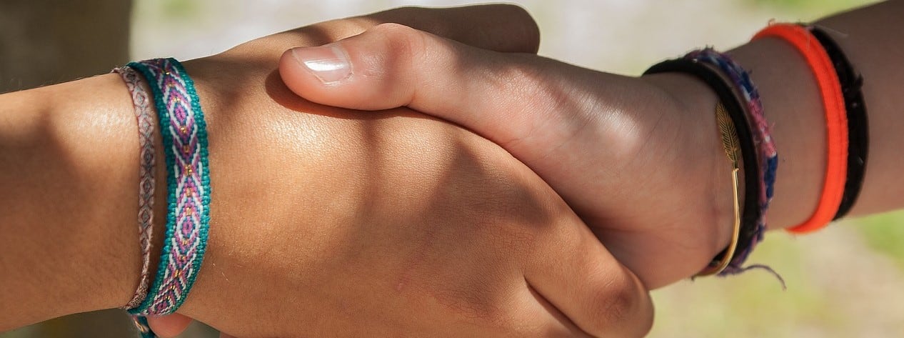 Rivolgiamo gli occhi verso gli adolescenti